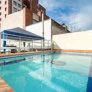 https://plaza-versalles-sa.cali-hotels.com